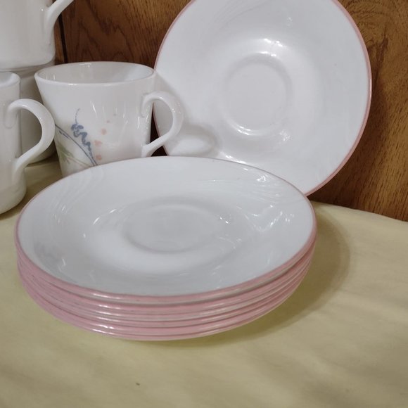 14 pcs Vintage Corelle / Corning Cups & Saucers Pastel Ballet Pattern - Picture 4 of 13